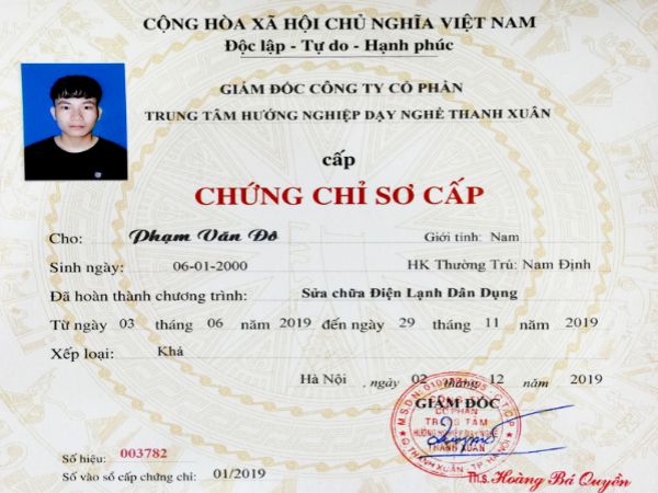 Định nghĩa về làm chứng chỉ nghề điện