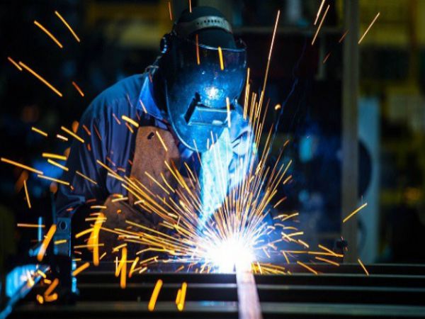 Cơ hội công việc rộng mở khi làm chứng chỉ nghề hàn
