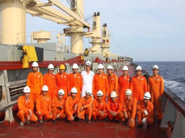 Đến với Làm Bằng 247 dịch vụ làm chứng chỉ tàu dầu nhanh chóng, giá rẻ nhất thị trường