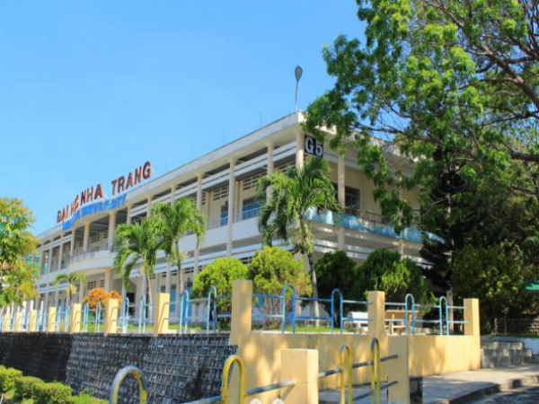 Làm Bằng Đại Học Nha Trang Với Phôi Chuẩn - Làm Bằng 247